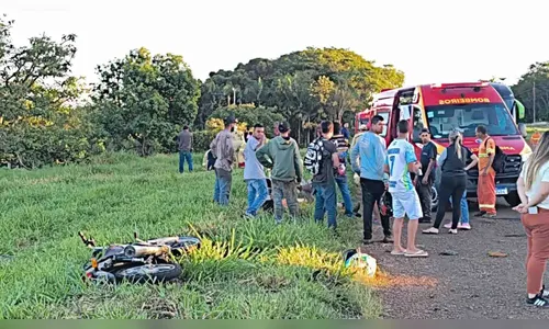Colisão entre carro e motos deixa dois feridos em Jardim Alegre