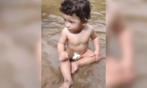 Menino de 2 anos morre após afogamento em piscina