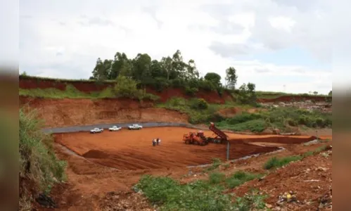 Arapongas encerra atividades no aterro sanitário