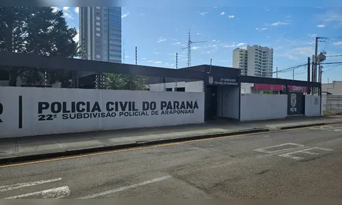 Mulher é presa após atear fogo em morador de rua em Arapongas