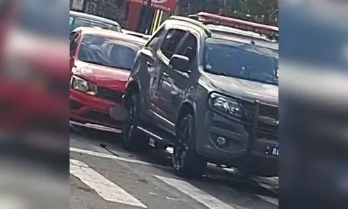Acidente envolvendo viatura da Rotam ocorre no centro de Apucarana
