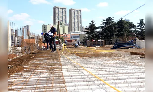 Geração de empregos na construção civil cresce exponencialmente em Apucarana