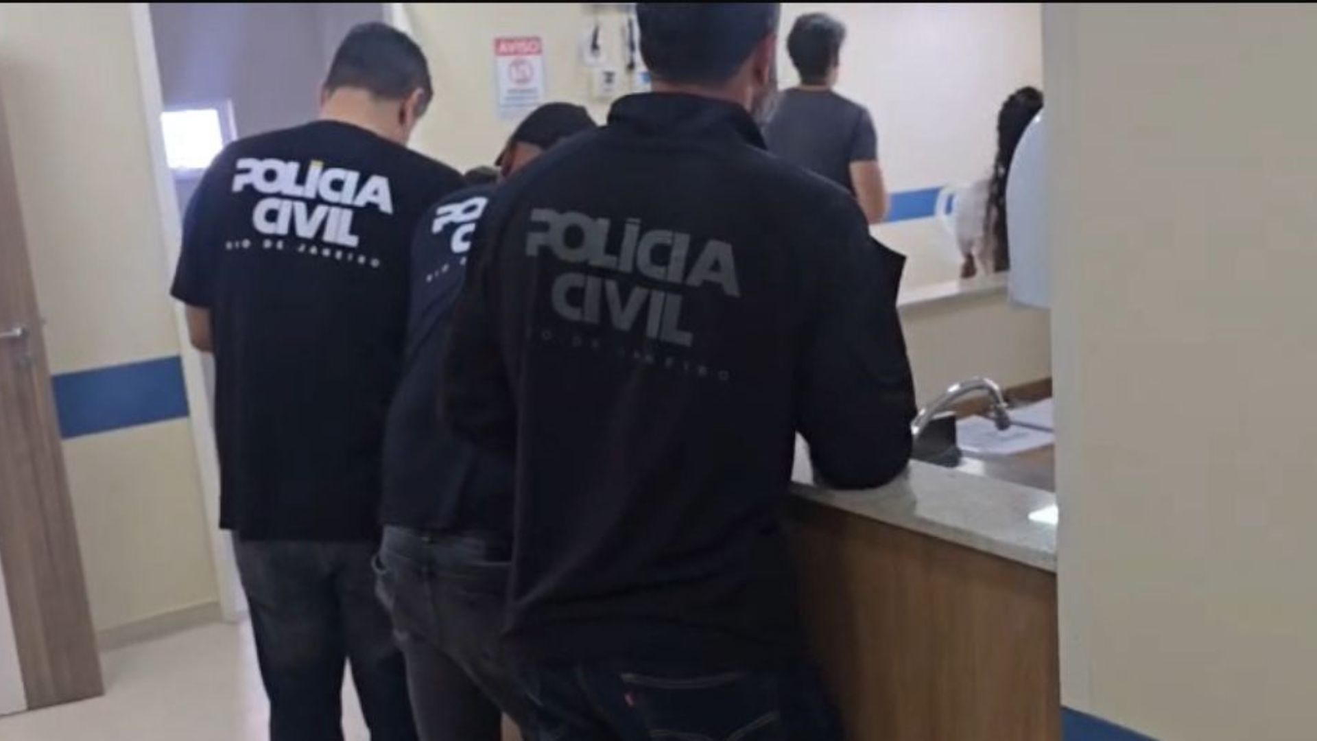 Polícia prende gerentes de clínica após morte de jovem em lipo