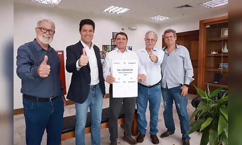 Jandaia do Sul conquista investimento de R$ 1,3 milhão em caminhões de lixo