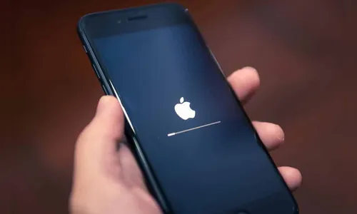 Amigo suspeito de desvio após formatar iPhone