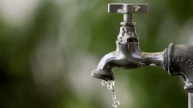 Sabesp aumenta redução da pressão de água em São Paulo
