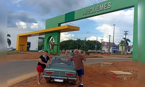 Casal viaja 3 mil km para entregar Corcel no Amazonas