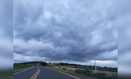 Alertas de tempestades afetam 333 cidades do Paraná neste domingo