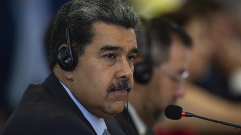 Maduro critica EUA por operação militar no Caribe