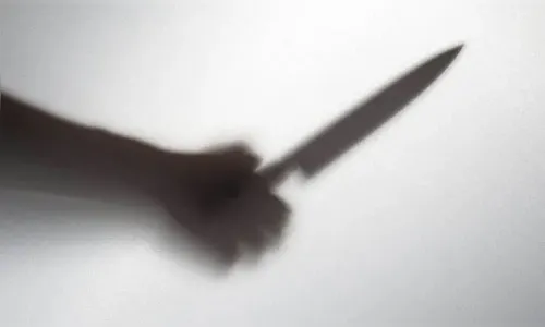 Homem se fere ao tentar desarmar esposa em Arapongas