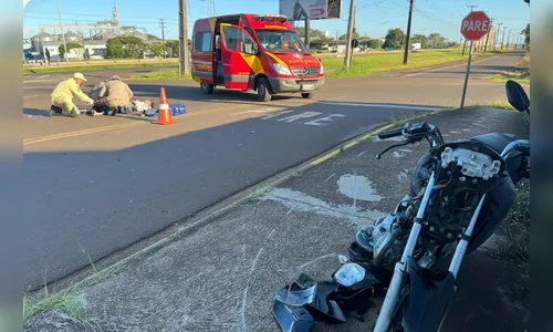 Motociclista de 23 anos é ferido em colisão com motorista embriagado