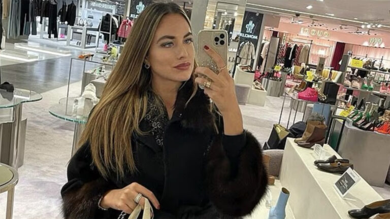 Modelo italiana morre aos 29 anos após ataque do namorado