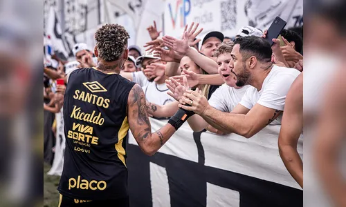 Santos enfrenta Palmeiras em jogo decisivo do Brasileirão neste sábado