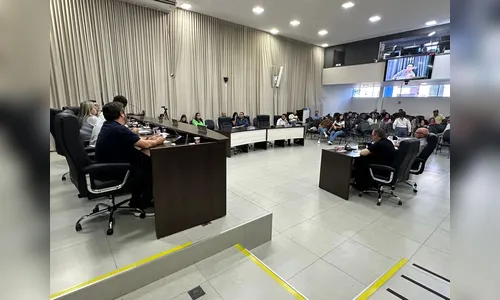 Câmara de Apucarana realiza sessão extraordinária antes do recesso parlamentar