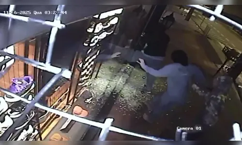 Invasão e furto em loja de Arapongas: trio é flagrado em ação