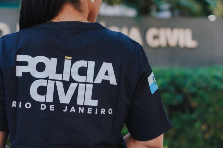 Milicianos no Rio: prisão após ameaças a comerciantes