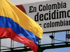 Nove guerrilheiros mortos em ataque na Colômbia próximo à Venezuela