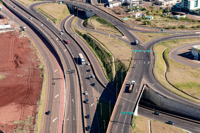 Tarifa média por quilômetro cai 33% no Paraná com novos leilões