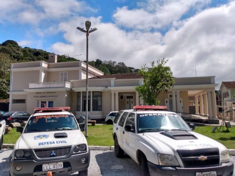 Petrópolis apresenta plano de contingência para chuvas no verão