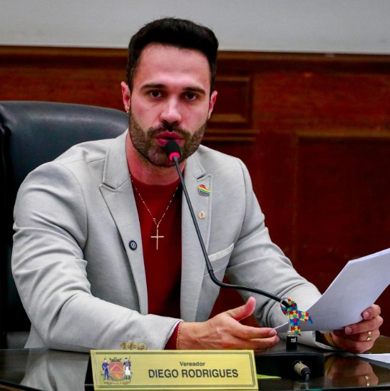 Câmara de Uberaba aprova investigação contra vereador Diego Rodrigues