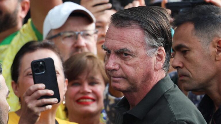 Prazo para embargos de Bolsonaro termina; ex-presidente pode enfrentar prisão?
