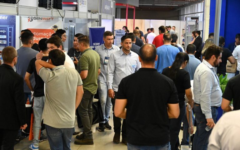 Feira de inovação e sustentabilidade na indústria goiana