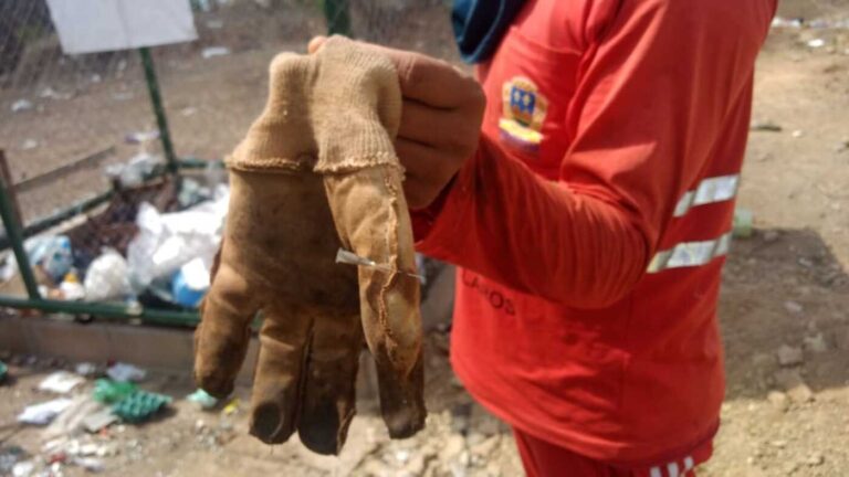 Descarte incorreto de lixo coloca garis em risco em Montes Claros