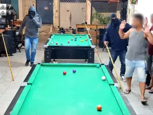 Assalto em bar durante transmissão de sinuca em São Paulo gera pânico