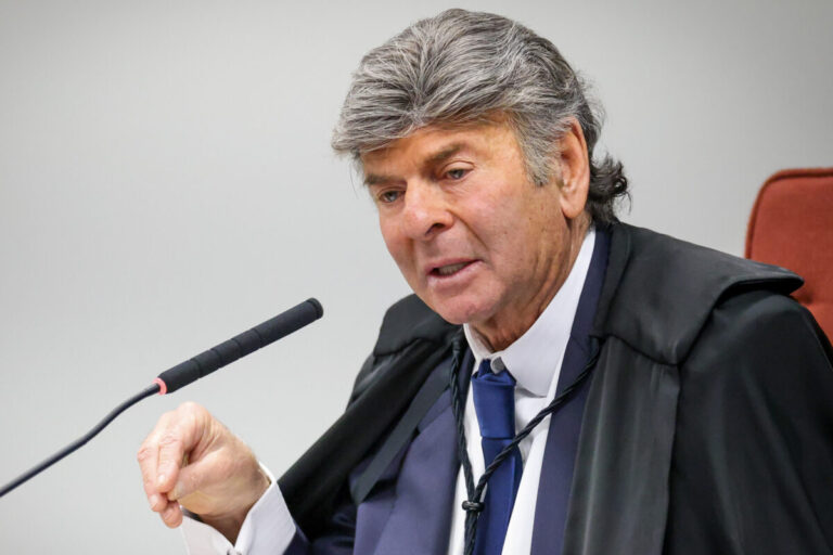 Luiz Fux solicita vista em processo de Sérgio Moro
