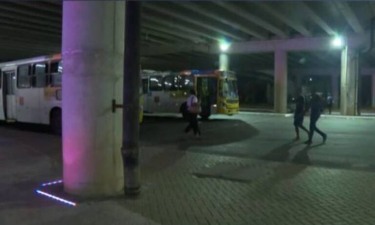 Protesto em Salvador após ação policial deixa mulheres feridas
