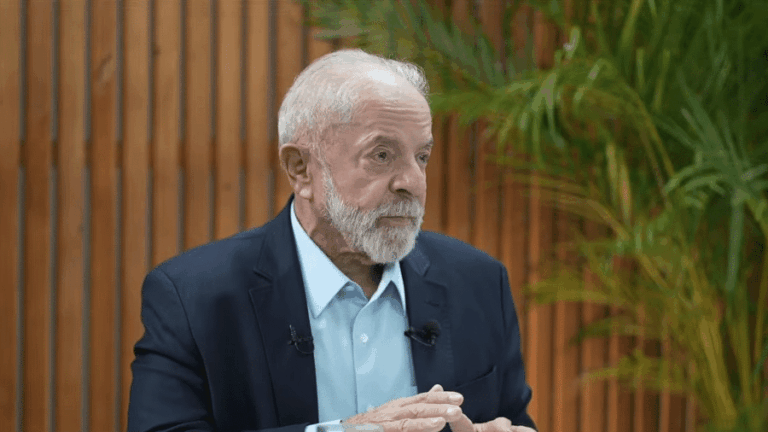 Lula critica resistência ao nome de Messias para o STF e questiona polêmica
