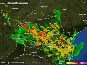 Tornado no Paraná registra ventos de até 250 km/h