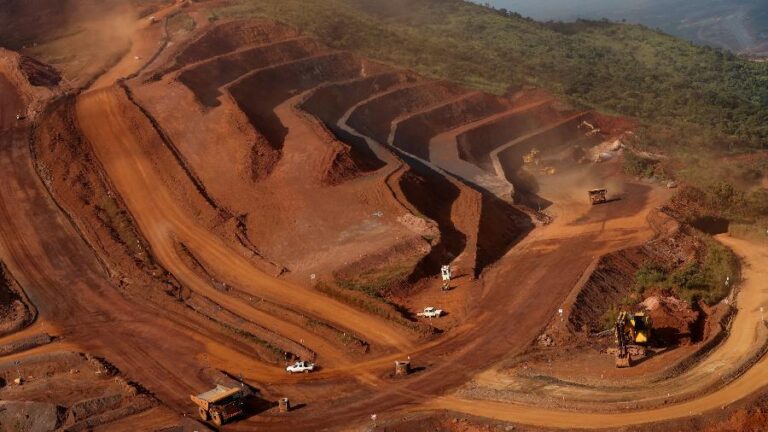 China inicia controle sobre o minério de ferro na Guiné com Simandou