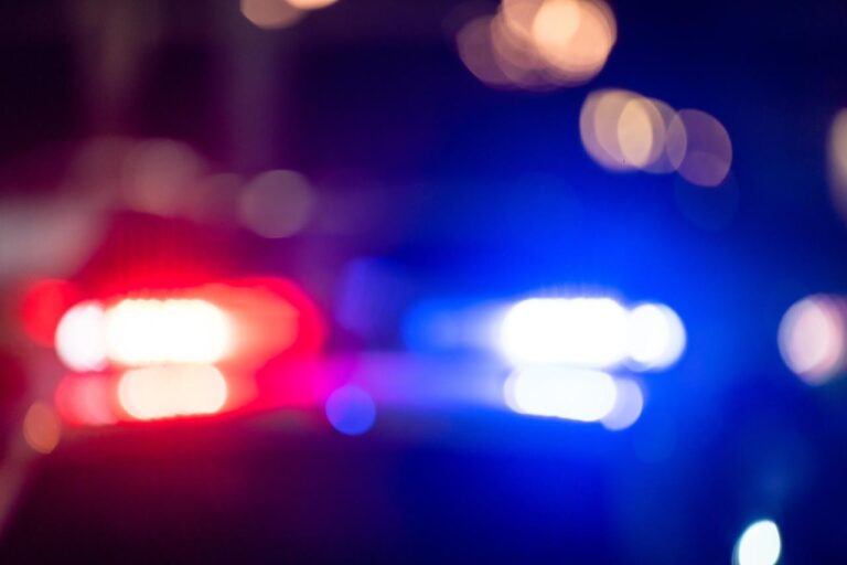 Homem é preso por manter a mãe de 75 anos em cárcere privado