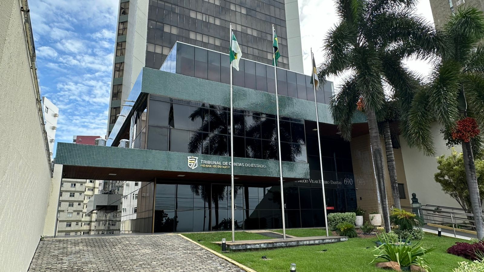 Assembleia aprova novos cargos no TCE e abre vagas para concurso em 2026