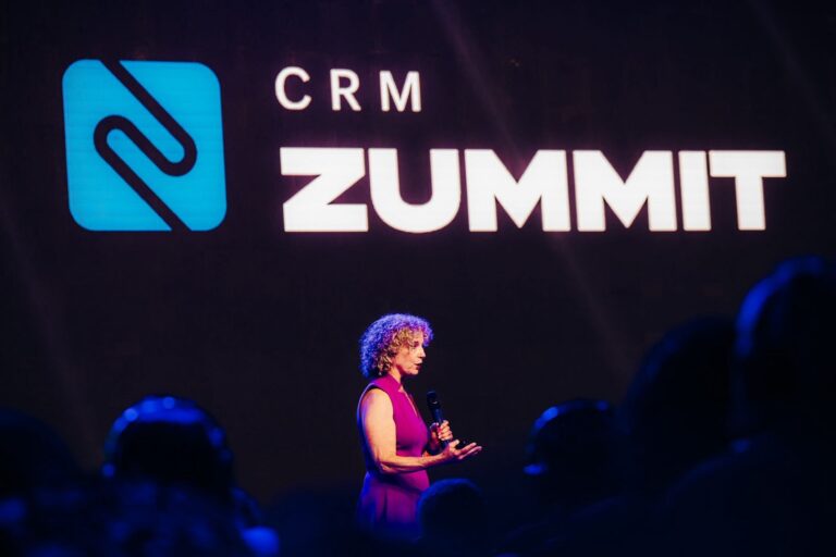 CRM Zummit 2025: inovação em vendas e CRM em Florianópolis