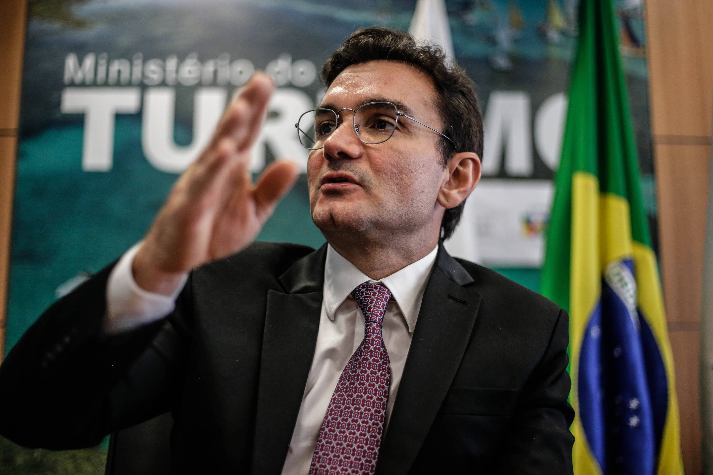 Sabino pede análise mais cuidadosa após expulsão do União Brasil