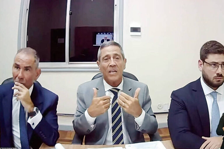 Moraes nega recursos de Braga Netto e outros condenados por golpe