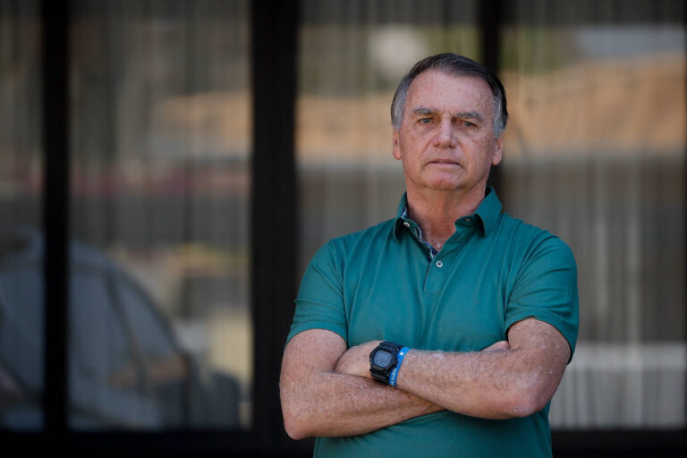 Análise sobre a prisão de Bolsonaro e suas implicações jurídicas