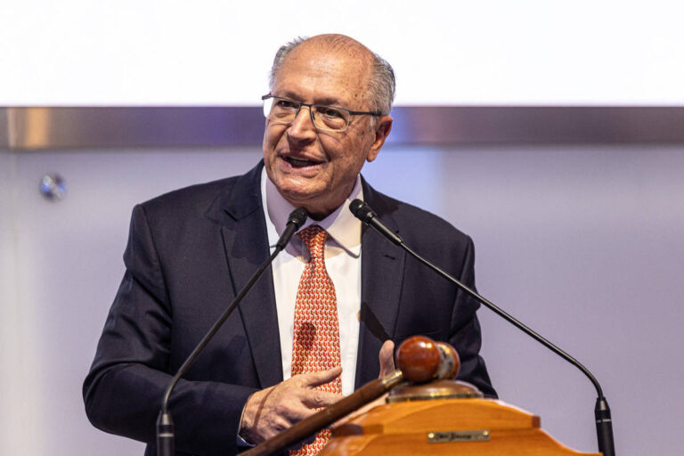 Alckmin aplaude decisão de Trump sobre tarifas, mas menciona distorções