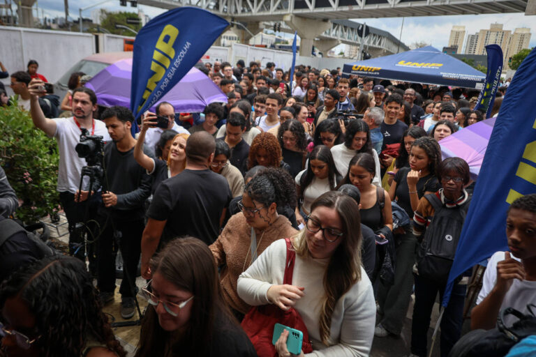Abstenção de 27% no Enem 2025 e reaplicação no Paraná