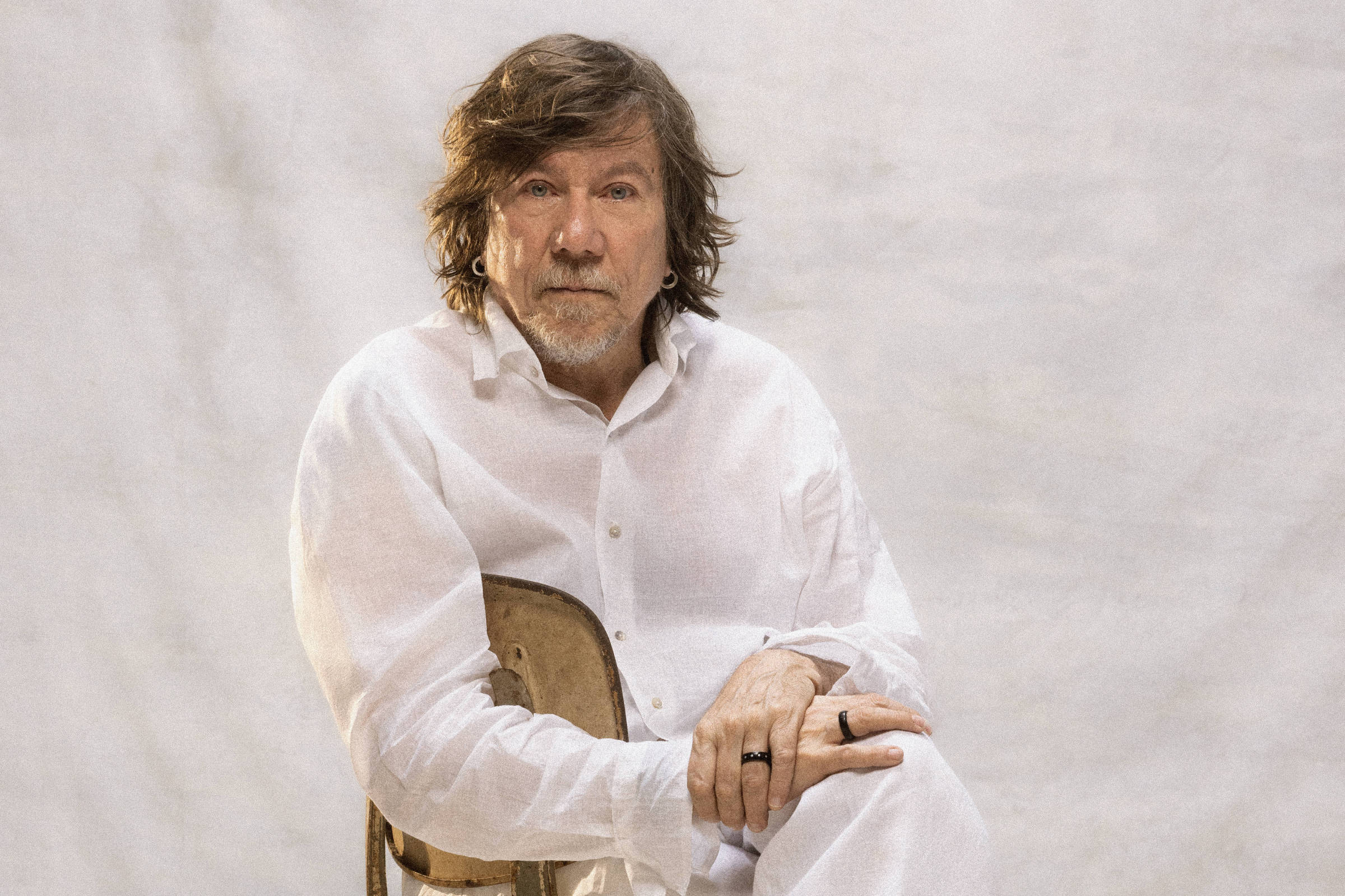 Lenine lança álbum ‘Eita’ e destaca débito do Brasil com o Nordeste
