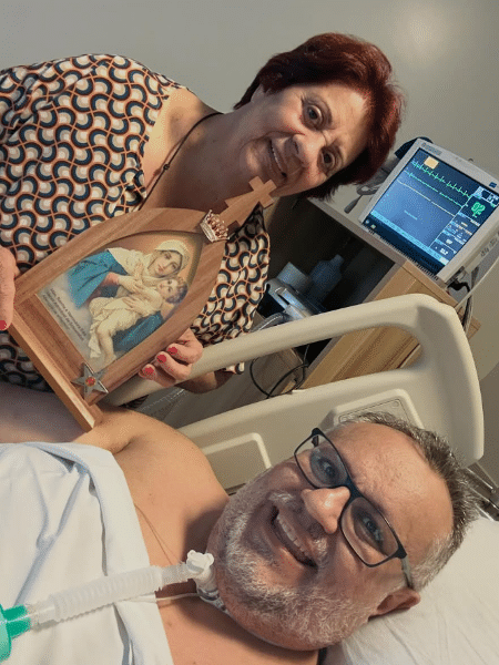 Padre internado em UTI após complicações da doença rara