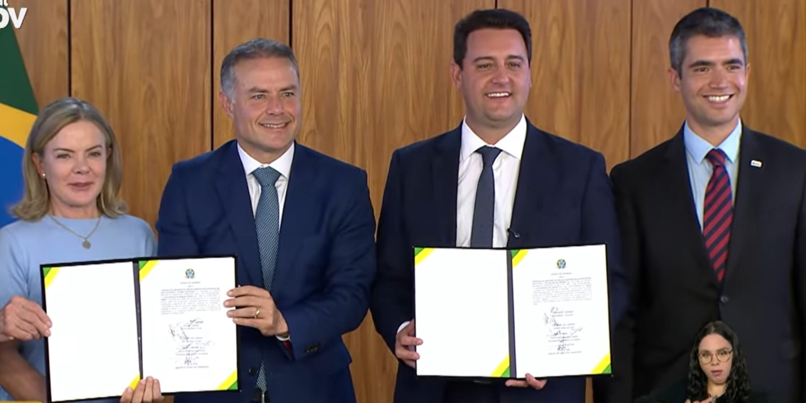 Governo Federal assina concessão dos lotes 3 e 6 do novo pedágio no Paraná