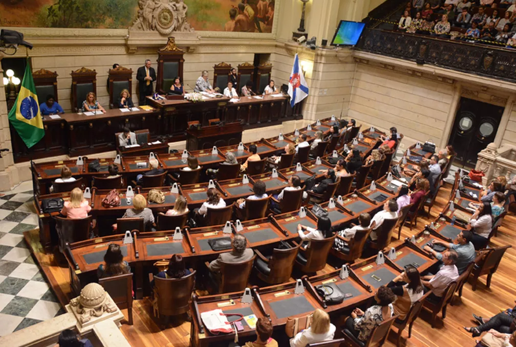 Câmara do Rio discute armas de fogo para a Guarda Municipal