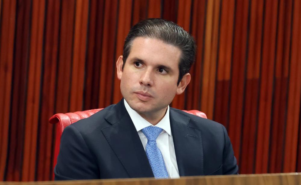 Hugo Motta leva proposta de Anistia para o Planalto