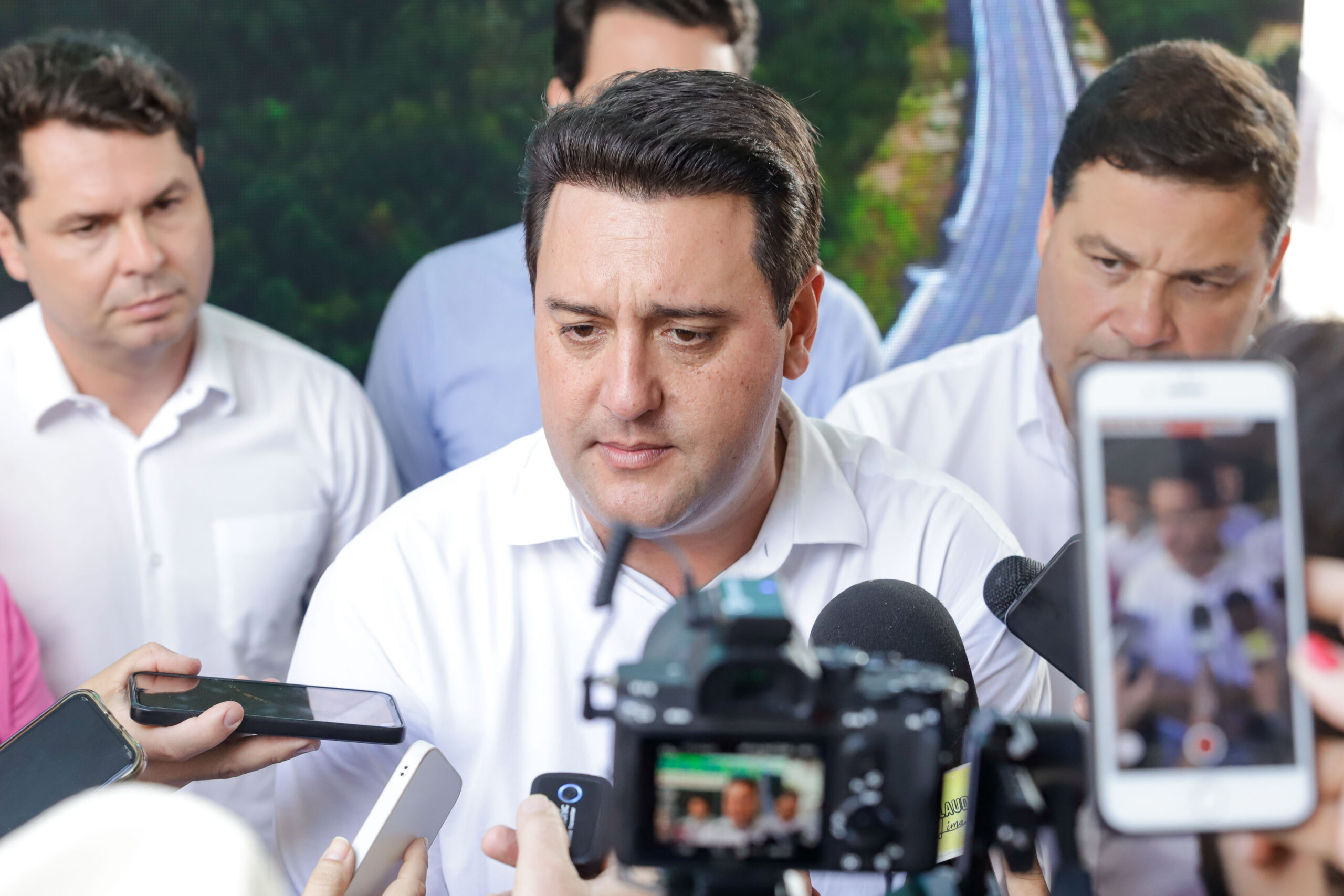 Ratinho Jr é incluído em pesquisa de nomes da direita para 2026