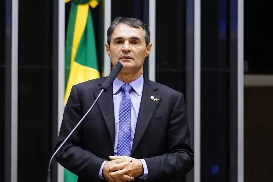 Deputado quer cota para mulheres na direção do SUS