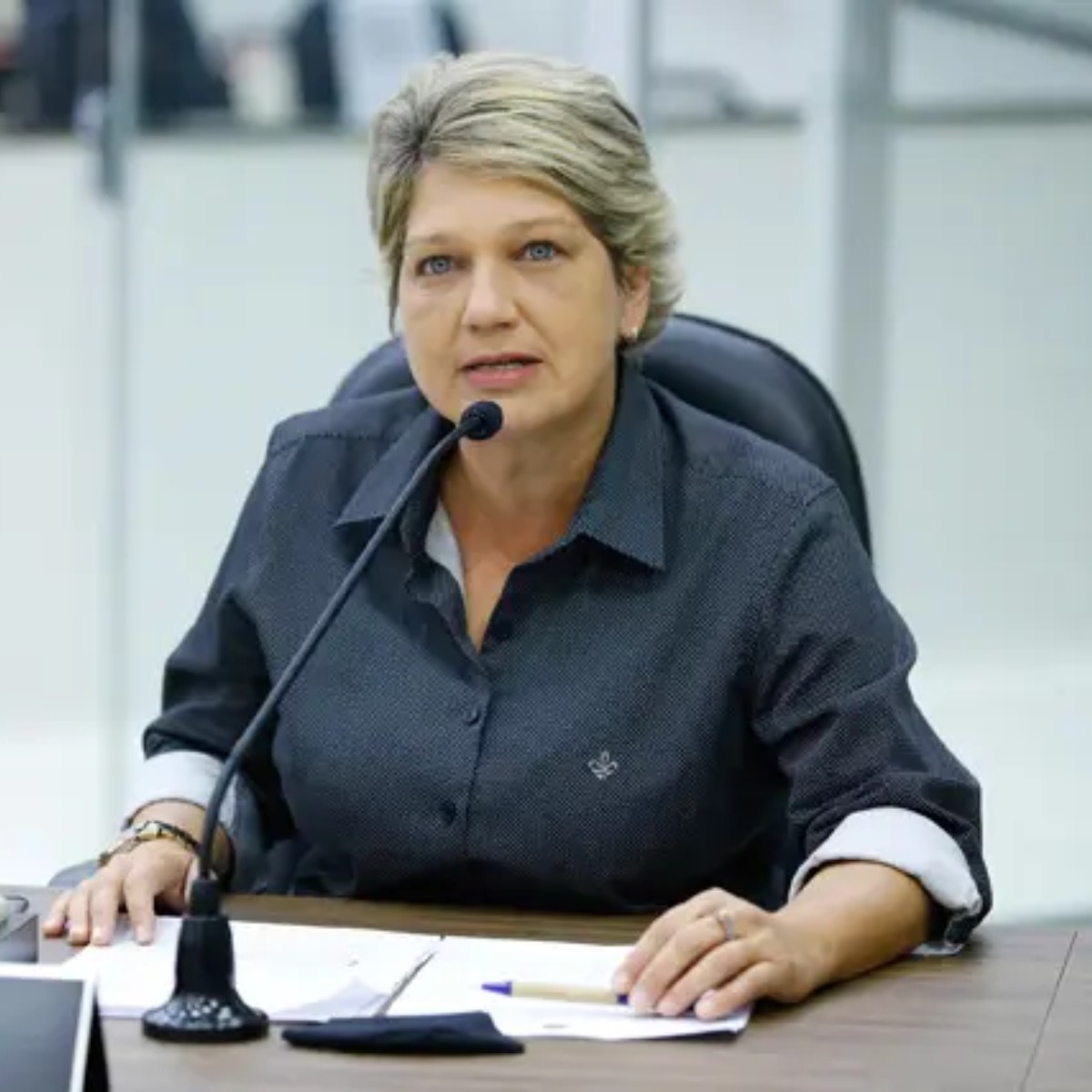 Câmara de Maringá arquiva pedido de cassação de Cris Lauer, mas caso vai parar na Justiça