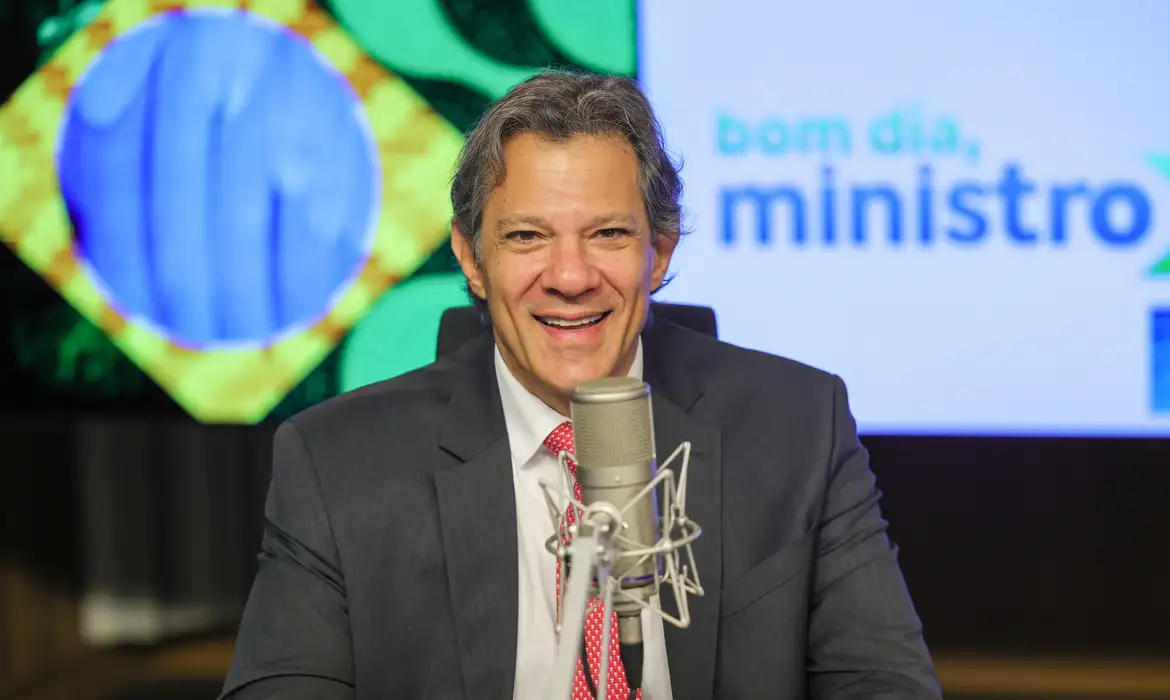Senado convida Haddad para explicar aumento do IOF